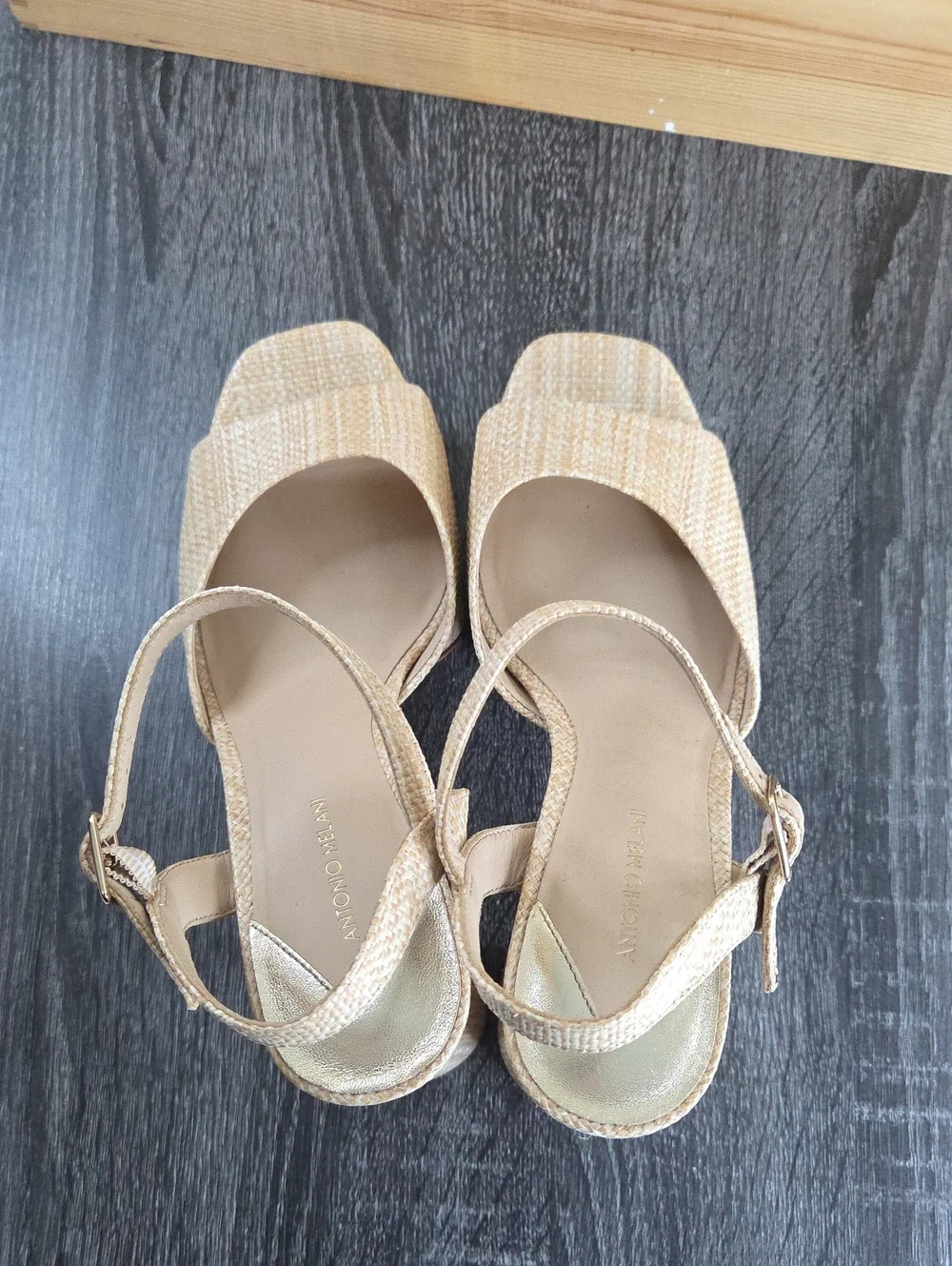 ANTONIO MELANI Beige Woven Platform Block Heel Sandals Sz10 Beige RAFFIA